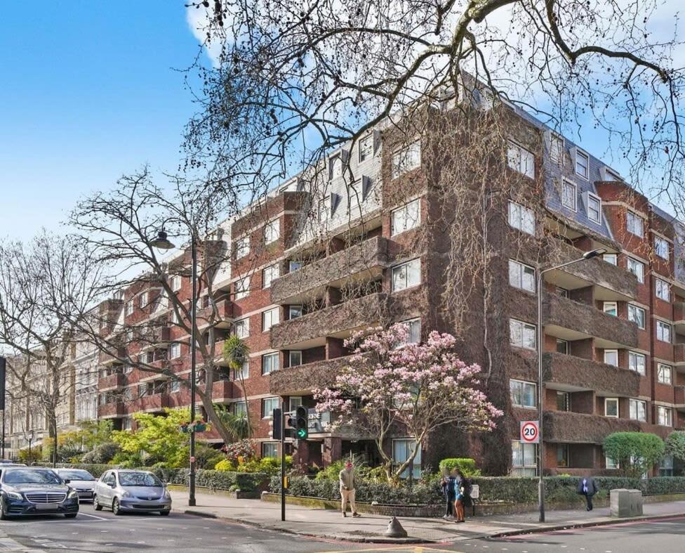 South Kensington - Sherborne * London